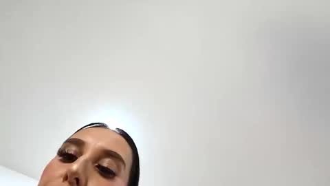 Hannajohnsonn online show from October 10, 2025, 9:25 pm