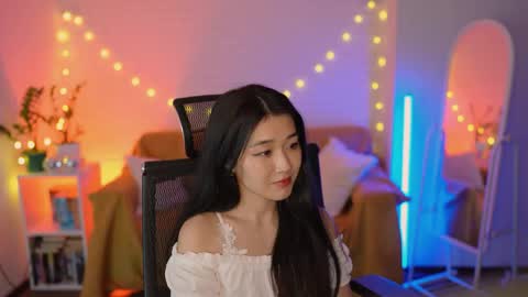 hannarosie online show from April 15, 2026, 7:58 pm