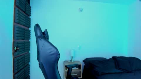 Hanna  online show from February 11, 2026, 9:31 pm