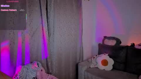 Snapshot of hanny__bunny chatting on February 25, 2026, 3:49 am HANNY online show from February 25, 2026, 3:49 am