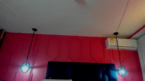 Snapshot of hanny_bliss chatting on May 20, 2026, 11:27 am Hanny online show from May 20, 2026, 11:27 am