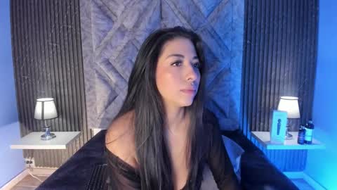 hannyk_ online show from March 12, 2026, 11:38 am