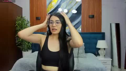 Snapshot of hannyy_ chatting on June 21, 2026, 5:15 pm HANNY online show from June 21, 2026, 5:15 pm