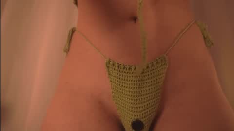 Mizi online show from July 8, 2026, 8:57 pm