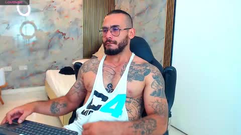 hanz_col online show from February 5, 2025, 3:02 am