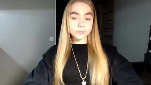 Snapshot of happy_fox_ chatting on February 6, 2025, 11:04 pm happy_fox_ online show from February 6, 2025, 11:04 pm