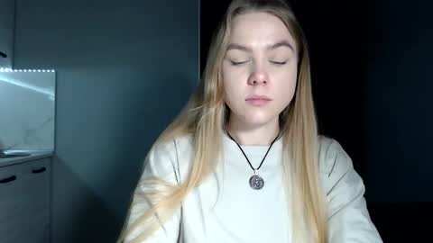 happy_fox_ online show from February 24, 2026, 8:51 pm