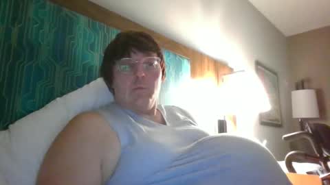 happynpregnant online show from December 31, 2024, 2:40 am