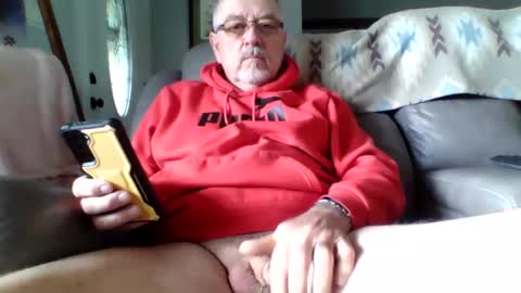 happynudist7373 online show from June 1, 2026, 1:13 pm