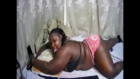 happysonia online show from March 8, 2026, 2:04 am