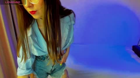 Stephanie online show from April 8, 2026, 8:20 pm