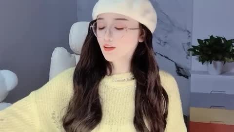 Daisy online show from December 6, 2024, 6:28 pm