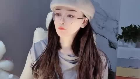 Daisy online show from December 18, 2024, 3:00 pm