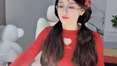 Daisy online show from February 13, 2025, 2:52 pm