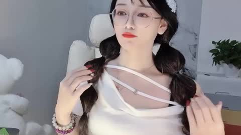 Daisy online show from February 26, 2025, 2:03 pm