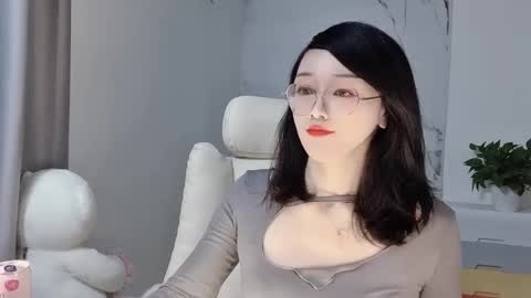 Daisy online show from March 5, 2025, 2:45 pm