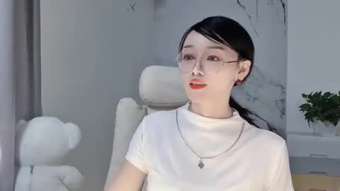 Daisy online show from March 10, 2025, 5:18 pm