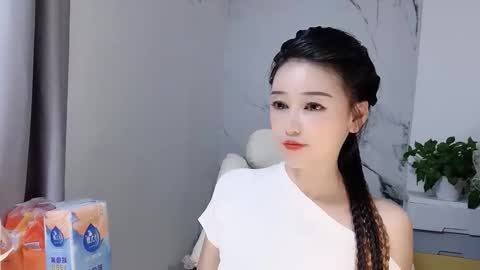 happysweety1688 online show from October 2, 2025, 2:24 pm