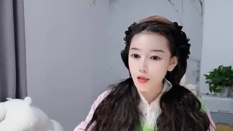 happysweety1688 online show from January 6, 2026, 3:43 am