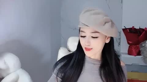 happysweety1688 online show from February 11, 2026, 3:33 am