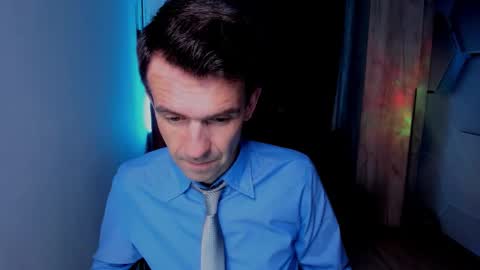 Steve online show from October 28, 2025, 1:58 pm