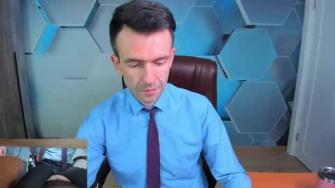 Snapshot of hard_and_juici chatting on April 25, 2026, 1:41 pm Steve online show from April 25, 2026, 1:41 pm