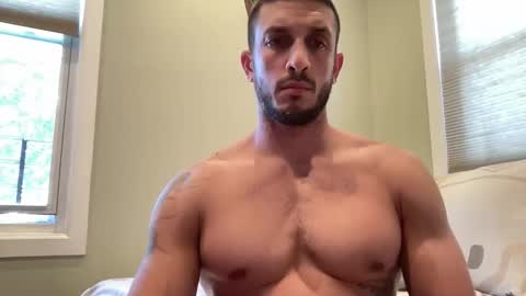 Snapshot of hard_runner_ chatting on October 1, 2025, 3:51 pm hard_runner_ online show from October 1, 2025, 3:51 pm