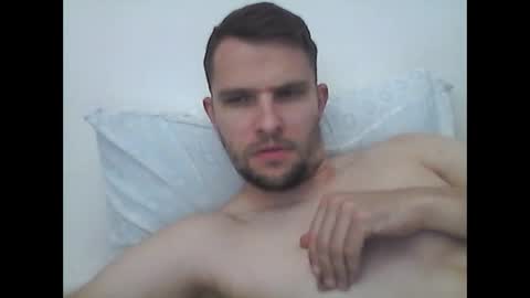 hardboylovemilfmoom online show from April 18, 2026, 12:42 pm