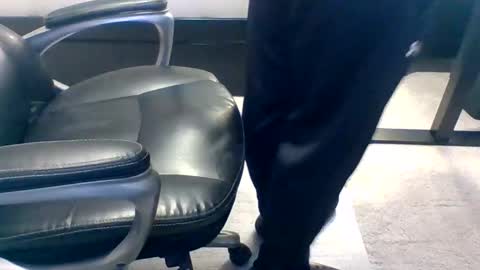 Snapshot of hardcock2889 chatting on January 13, 2026, 4:34 pm Makeithappen9086 online show from January 13, 2026, 4:34 pm