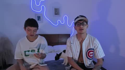 kade and demi independent models online show from February 8, 2026, 10:57 pm