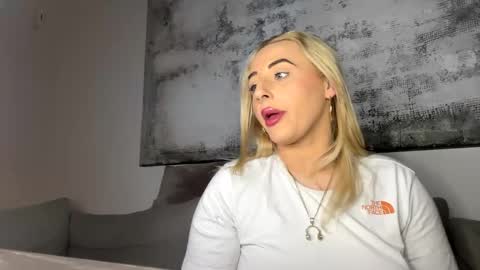 hardcoreslutxx online show from January 17, 2025, 9:50 pm