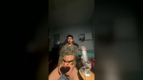 harddmikee online show from June 25, 2026, 5:12 am