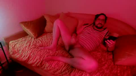 Snapshot of hardigan_dix chatting on February 16, 2025, 7:59 am hardigan online show from February 16, 2025, 7:59 am