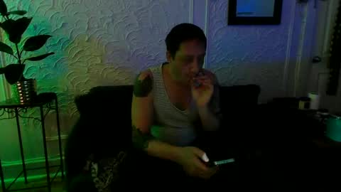 Snapshot of hardigan_dix chatting on November 9, 2025, 6:28 pm hardigan online show from November 9, 2025, 6:28 pm