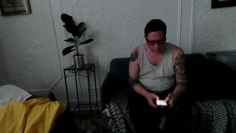 Snapshot of hardigan_dix chatting on November 11, 2025, 7:58 pm hardigan online show from November 11, 2025, 7:58 pm