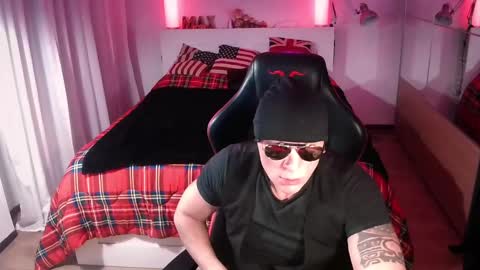 Snapshot of hardmattsteel chatting on January 20, 2025, 12:25 am MATTSTEEL - ITALIAN STALLION online show from January 20, 2025, 12:25 am