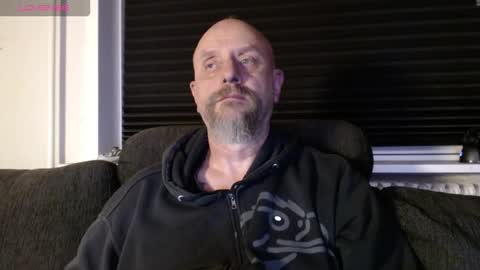 Snapshot of hardmrlazy chatting on October 26, 2025, 7:09 pm MrLazy online show from October 26, 2025, 7:09 pm