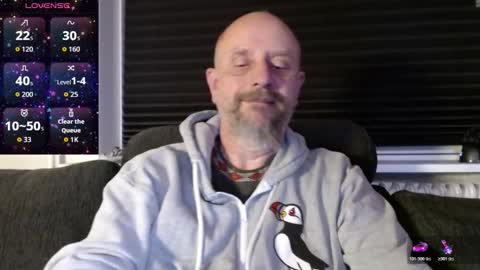 Snapshot of hardmrlazy chatting on October 30, 2025, 5:57 pm MrLazy online show from October 30, 2025, 5:57 pm