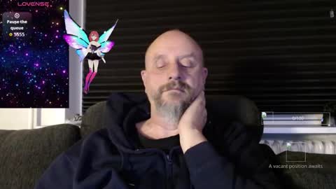 Snapshot of hardmrlazy chatting on November 2, 2025, 9:39 pm MrLazy online show from November 2, 2025, 9:39 pm