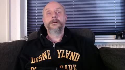 MrLazy online show from December 18, 2025, 10:10 am