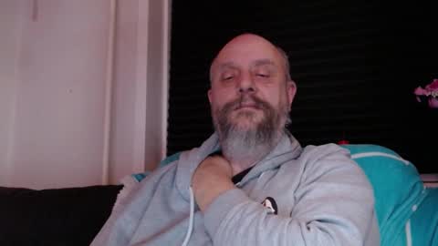 MrLazy online show from February 13, 2026, 8:05 pm