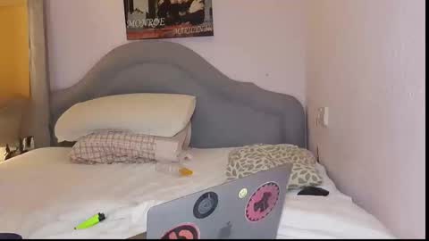 HARD AND STYLE online show from November 16, 2025, 11:21 pm