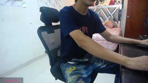 Snapshot of hardsexlove08 chatting on June 2, 2026, 9:06 pm Andres Dean online show from June 2, 2026, 9:06 pm