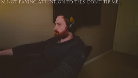 Snapshot of hardswtch chatting on December 4, 2024, 8:07 pm Tom online show from December 4, 2024, 8:07 pm