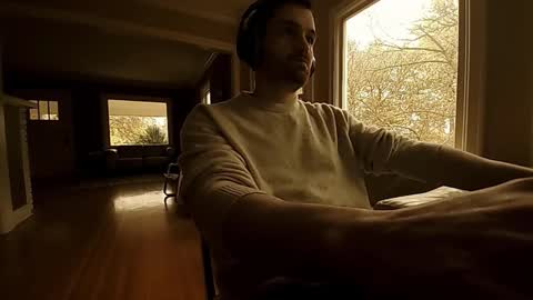 Snapshot of hardswtch chatting on November 5, 2025, 9:59 pm Tom online show from November 5, 2025, 9:59 pm