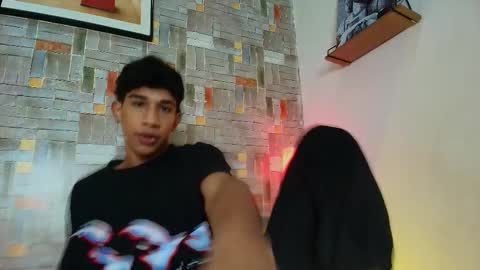 Snapshot of haresandpame_mds chatting on December 20, 2025, 1:29 pm Hares online show from December 20, 2025, 1:29 pm