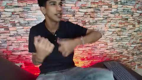 Snapshot of haresandpame_mds chatting on February 12, 2026, 3:40 pm Hares online show from February 12, 2026, 3:40 pm