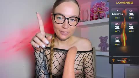 Tasya online show from April 12, 2026, 5:40 pm