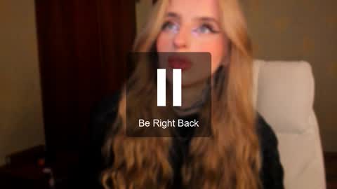 Julia online show from October 29, 2025, 6:04 am