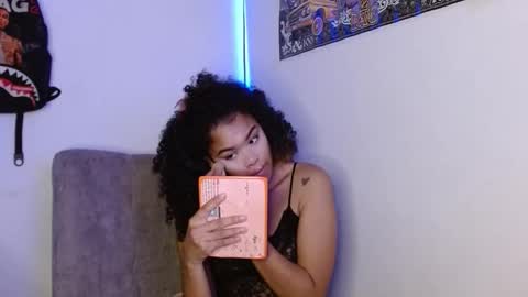 harley_quinnn111 online show from March 1, 2026, 5:31 am